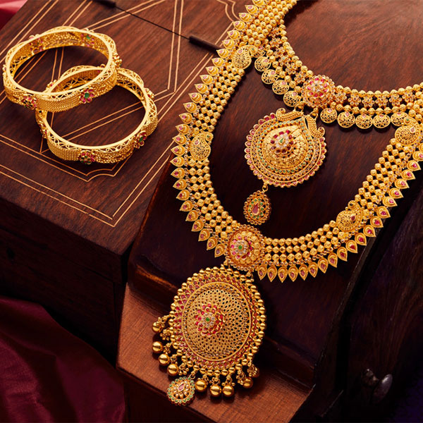 Gold Necklaces shop in Madurai